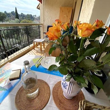 Logement Cosy, Situe Entre Ciel Et Mer Vence Exterior foto