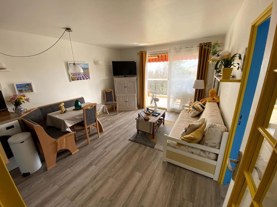 Logement Cosy, Situe Entre Ciel Et Mer Vence Exterior foto